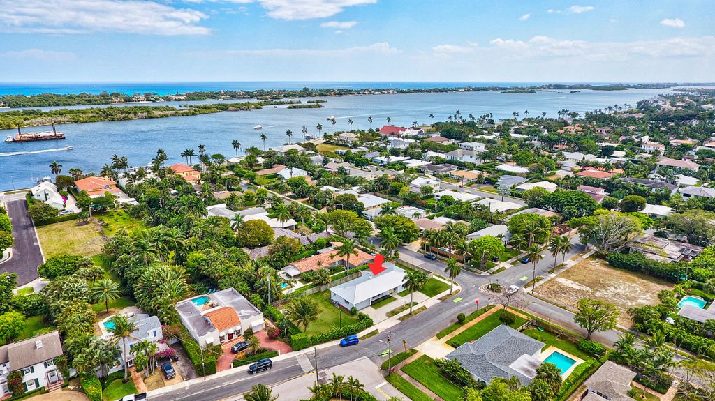 Photo of 4300 Washington Road, West Palm Beach, FL 33405 (MLS # B26001472)