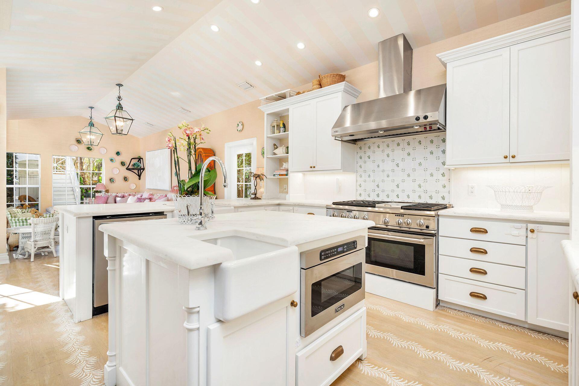 LAKEWOOD - Residential