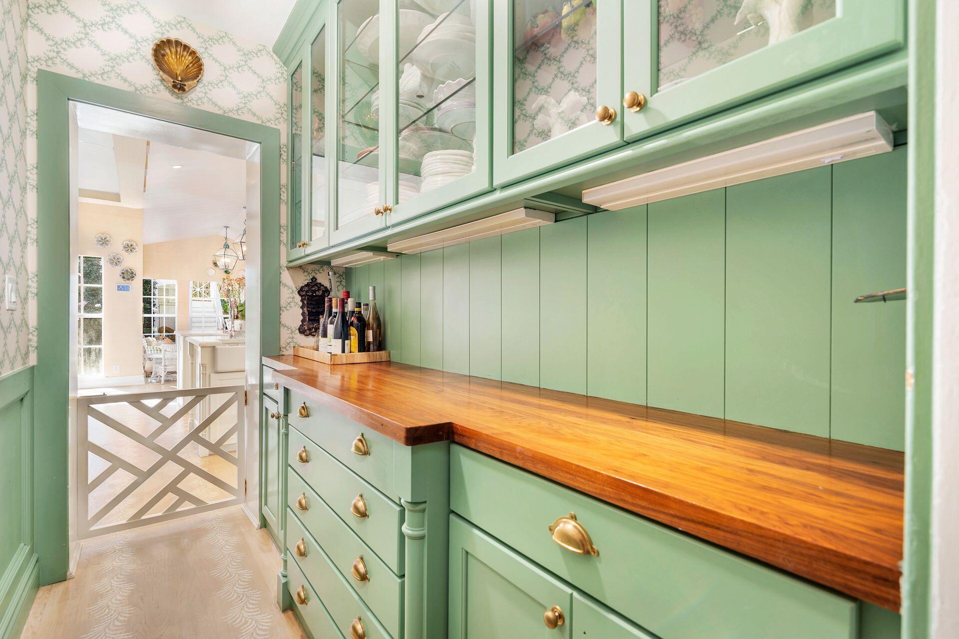 LAKEWOOD - Residential