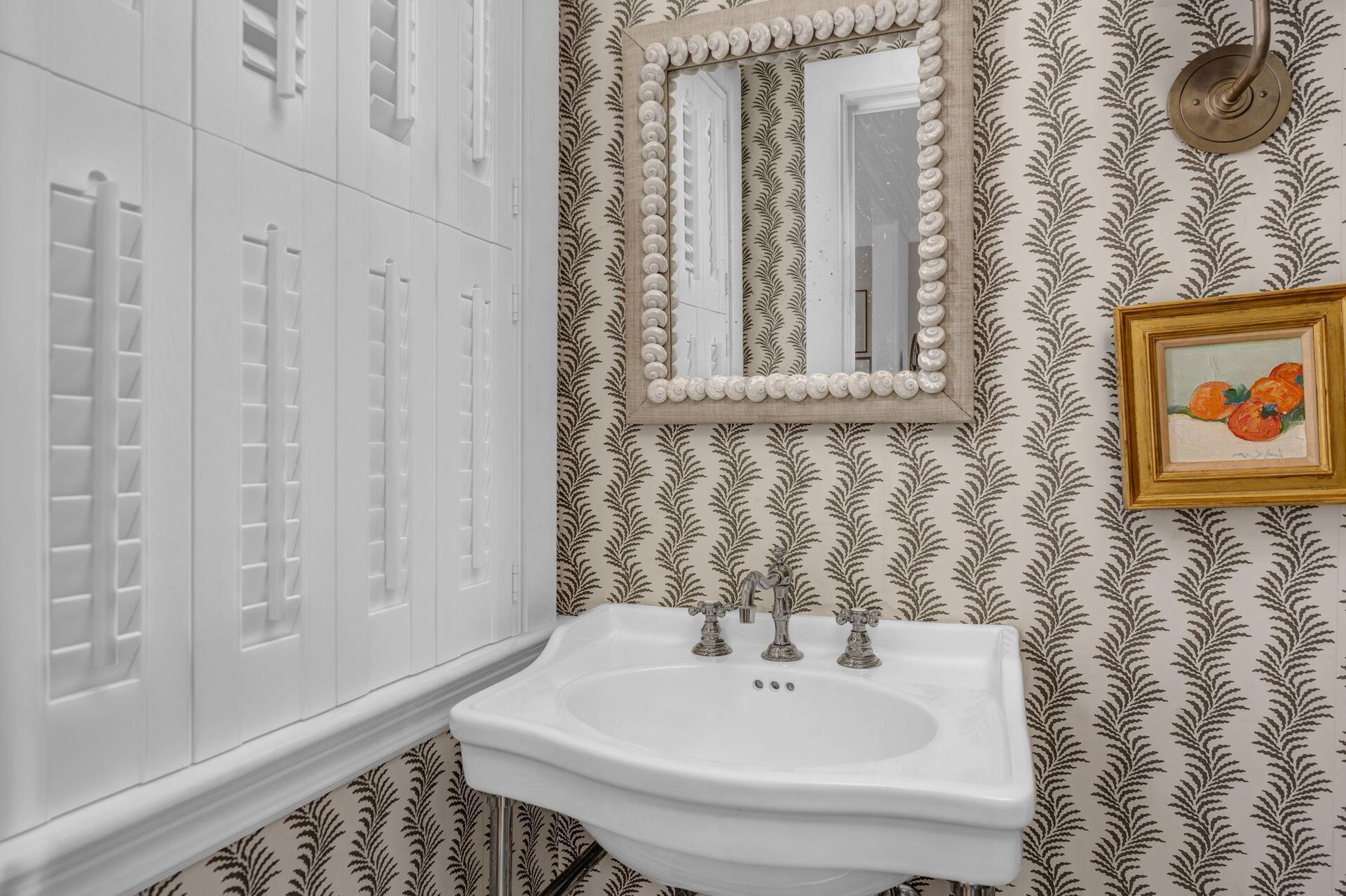 LAKEWOOD - Residential