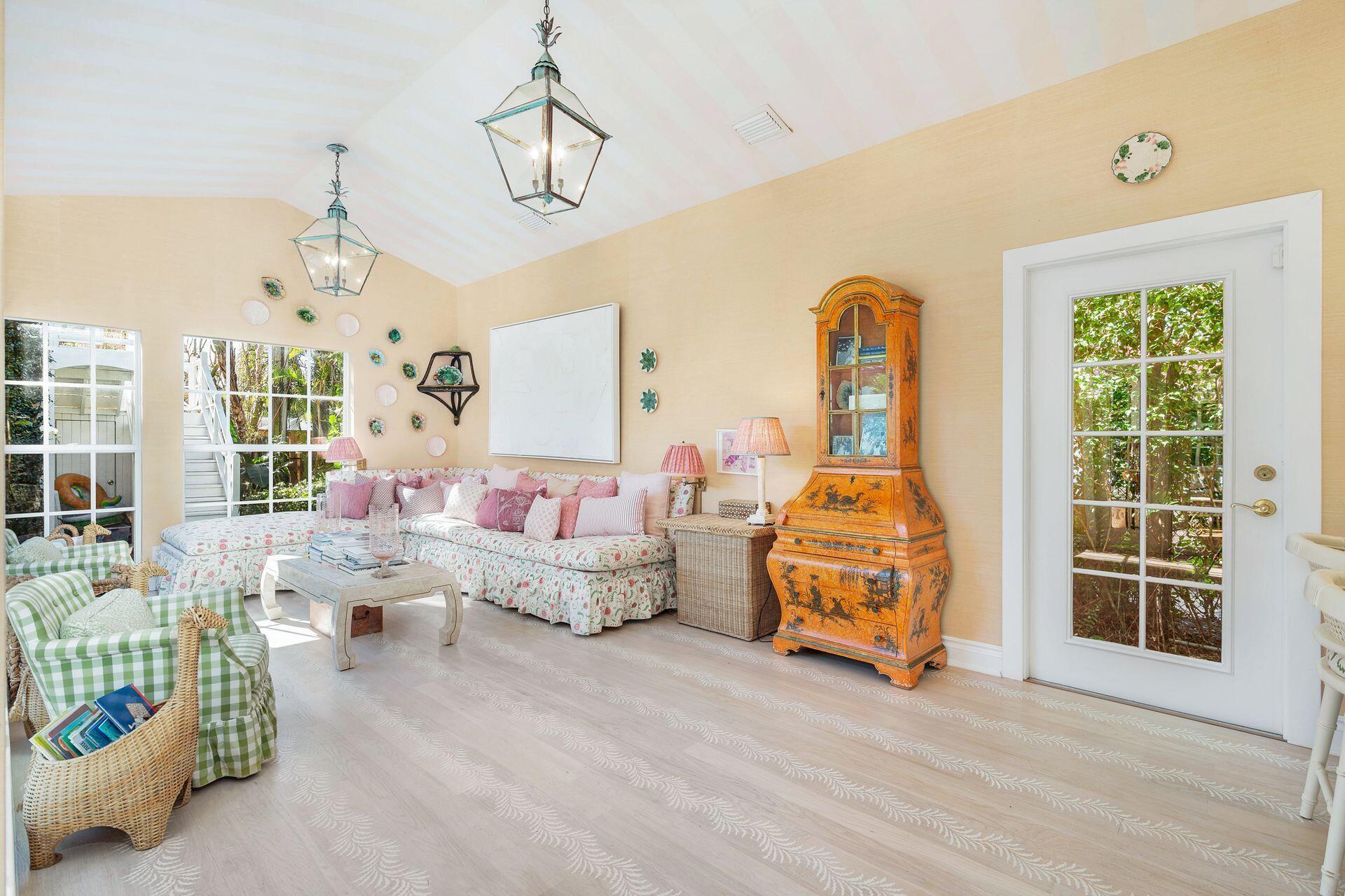 LAKEWOOD - Residential