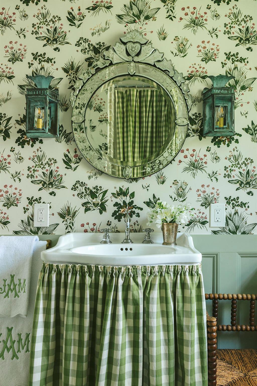 LAKEWOOD - Residential