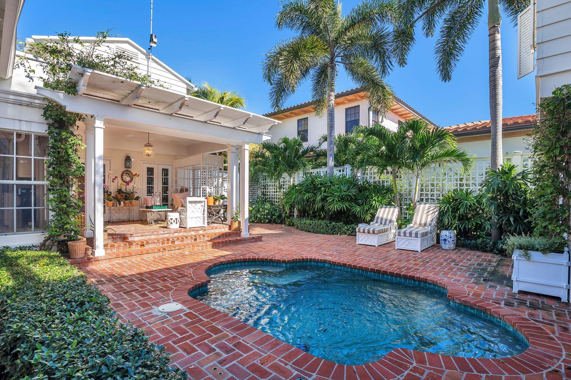 LAKEWOOD - Residential