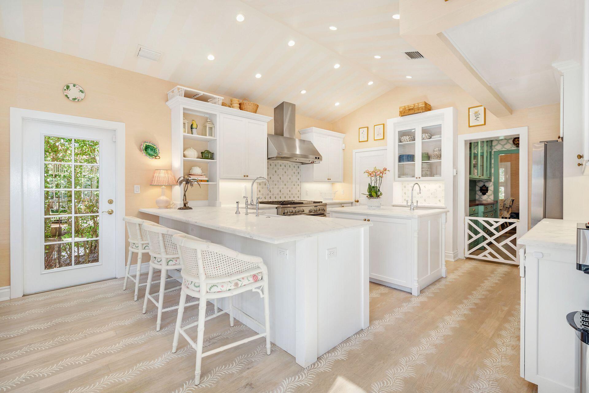 LAKEWOOD - Residential