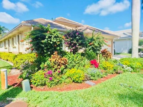 Photo of 7982 SE Hempstead Circle, Hobe Sound, FL 33455 (MLS # R11142885)