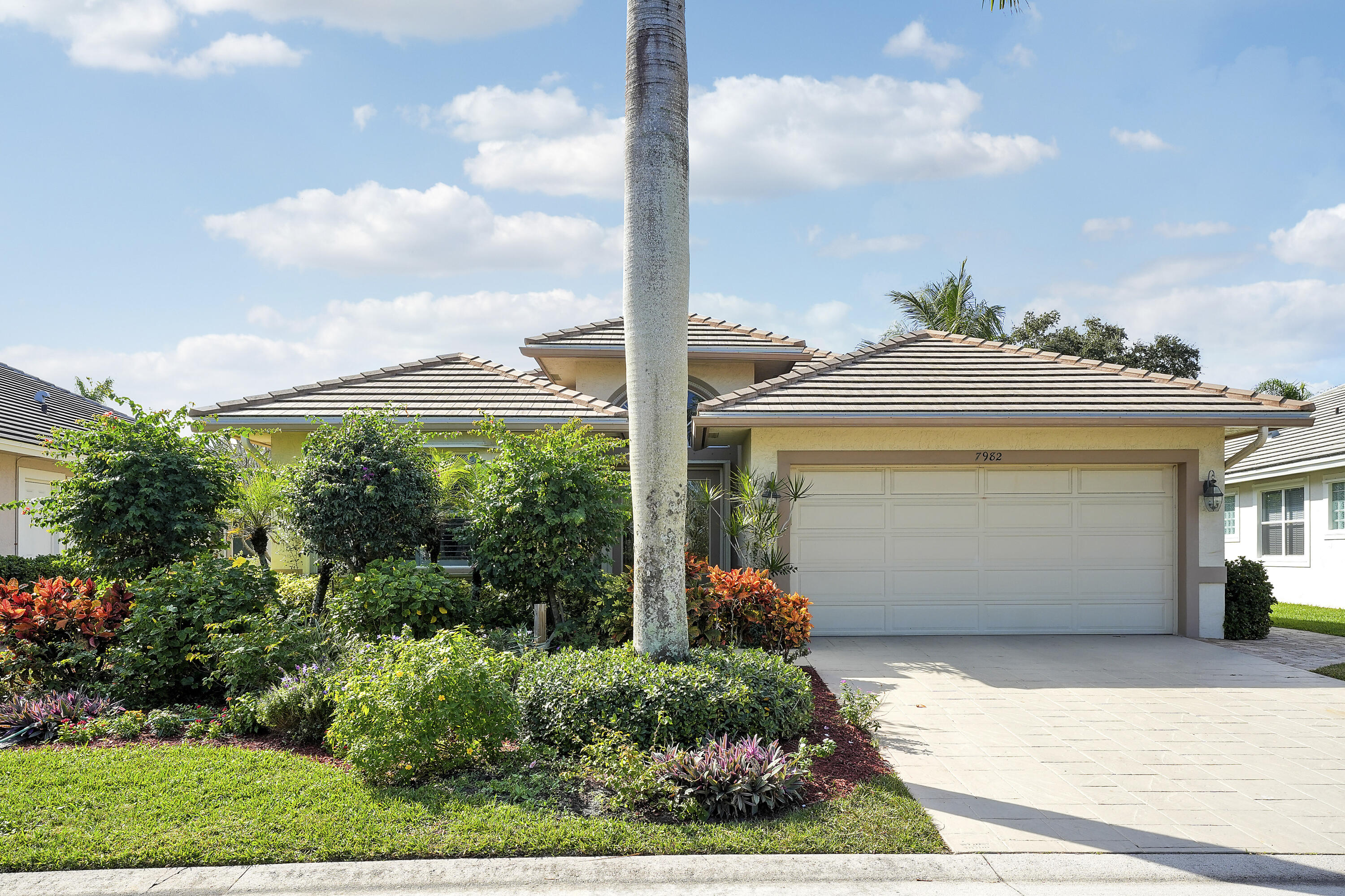 7982 SE Hempstead Circle