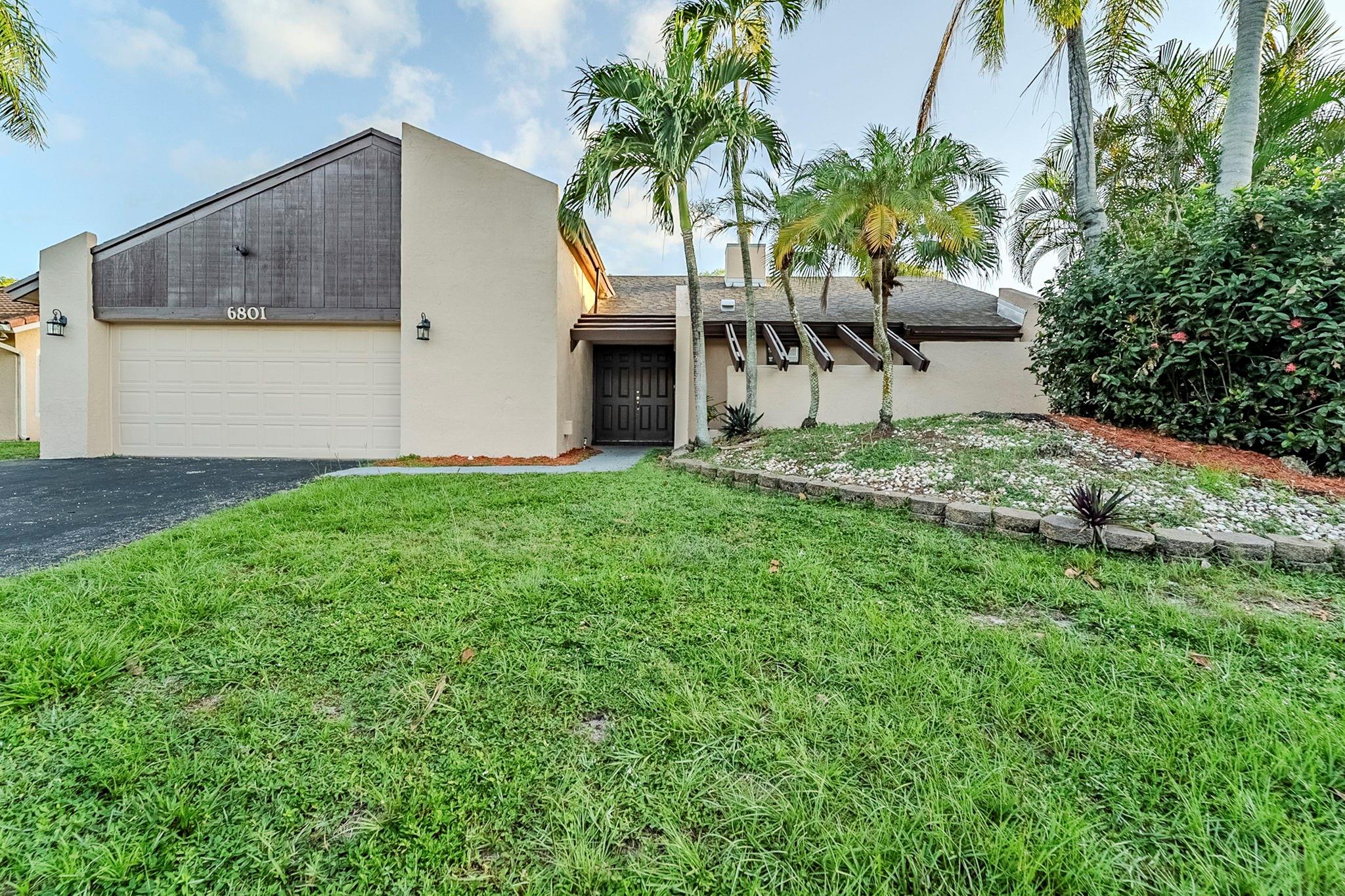 6801 NW 44th Ct