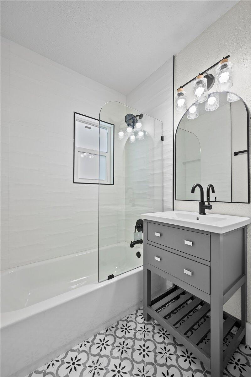 INDIAN RIVER ESTATES UNIT - Residential