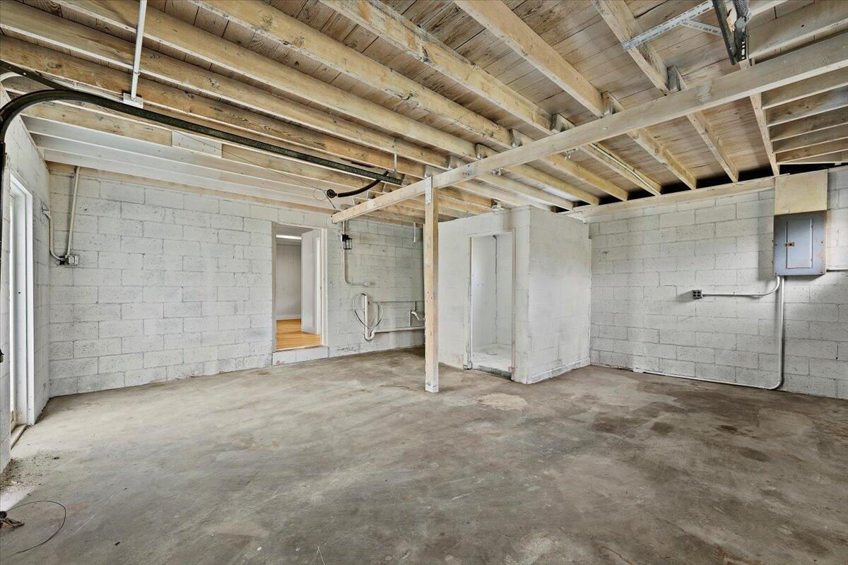 INDIAN RIVER ESTATES UNIT - Residential