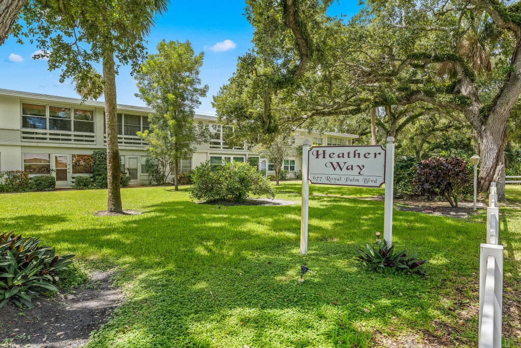Photo of 677 ROYAL PALM Boulevard #7, Vero Beach, FL 32960 (MLS # B26068156)
