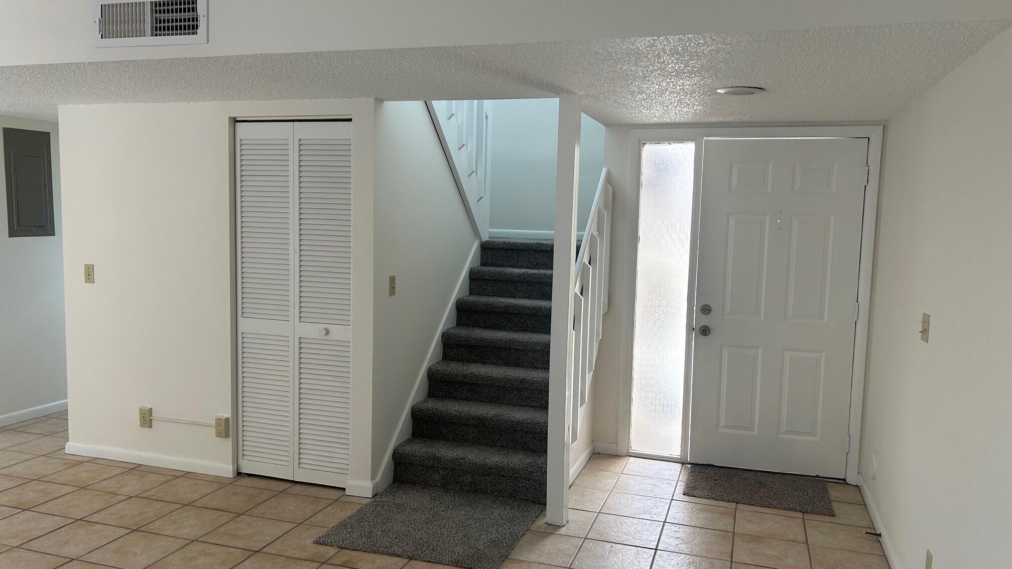 JUPITER VILLAGE TOWNHOMES CONDO - Residential