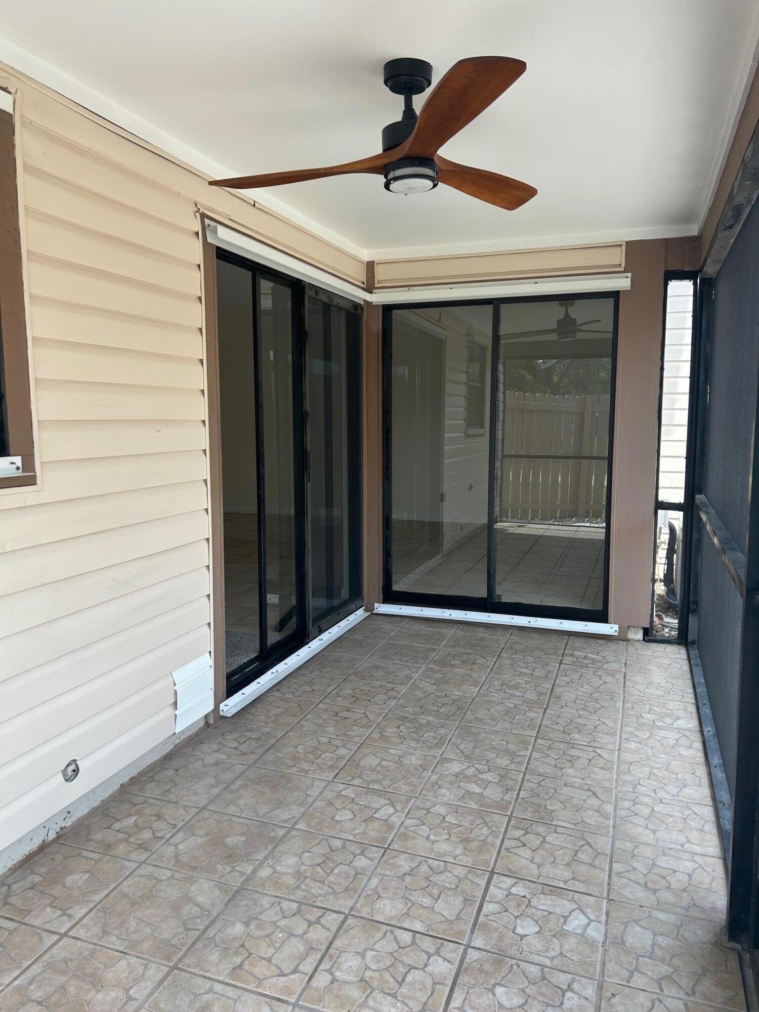 JUPITER VILLAGE TOWNHOMES CONDO - Residential