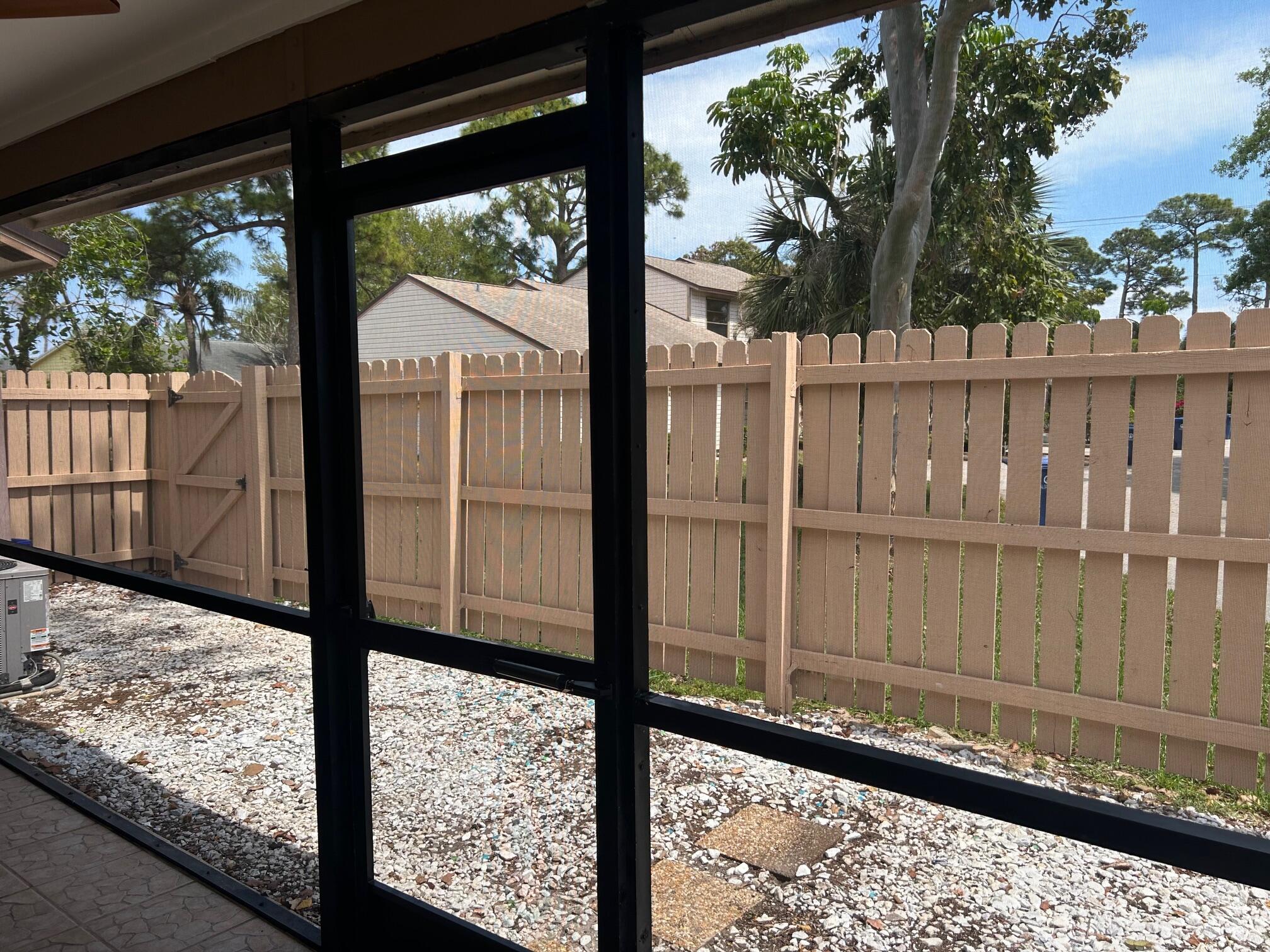 JUPITER VILLAGE TOWNHOMES CONDO - Residential