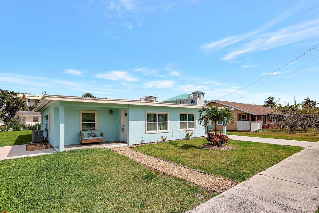 Photo of 1400 Binney Drive, Hutchinson Island, FL 34949 (MLS # R10975053)