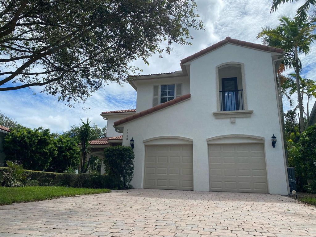 Photo of 1620 Nature Court, Palm Beach Gardens, FL 33410 (MLS # R10915454)