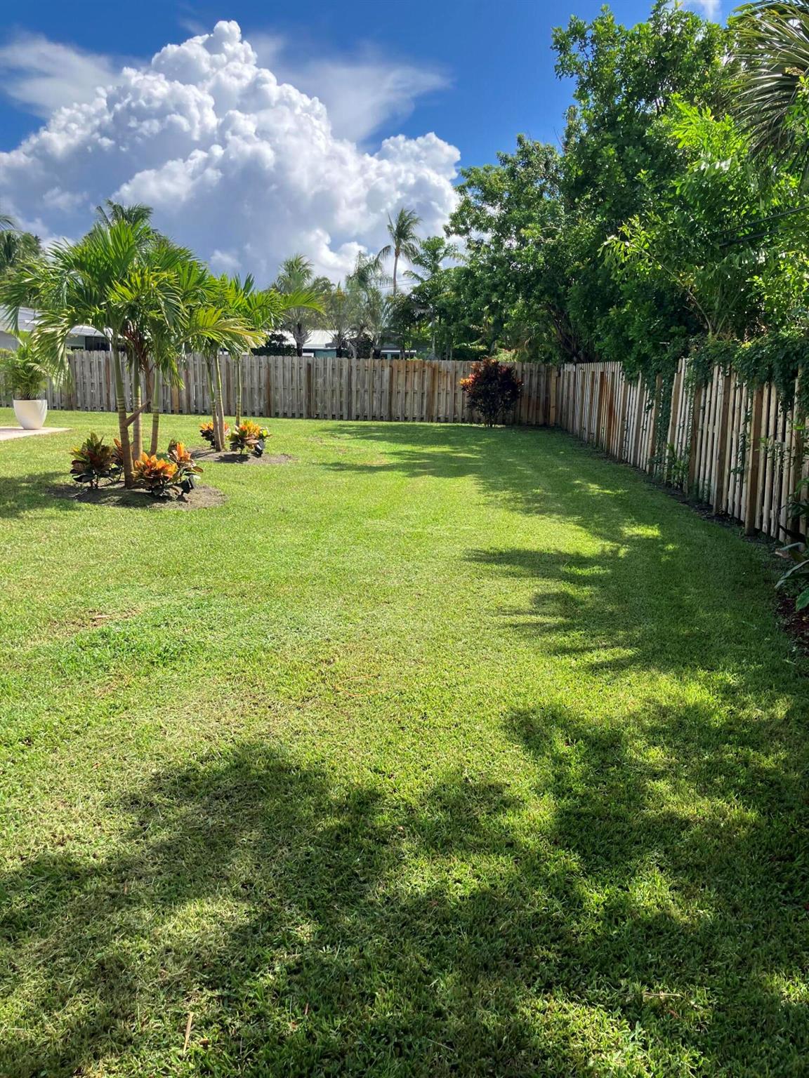 HILLSBORO ISLES - Residential