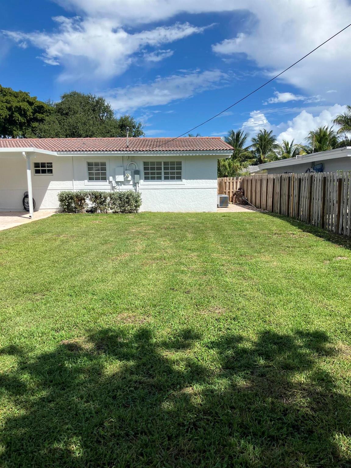 HILLSBORO ISLES - Residential