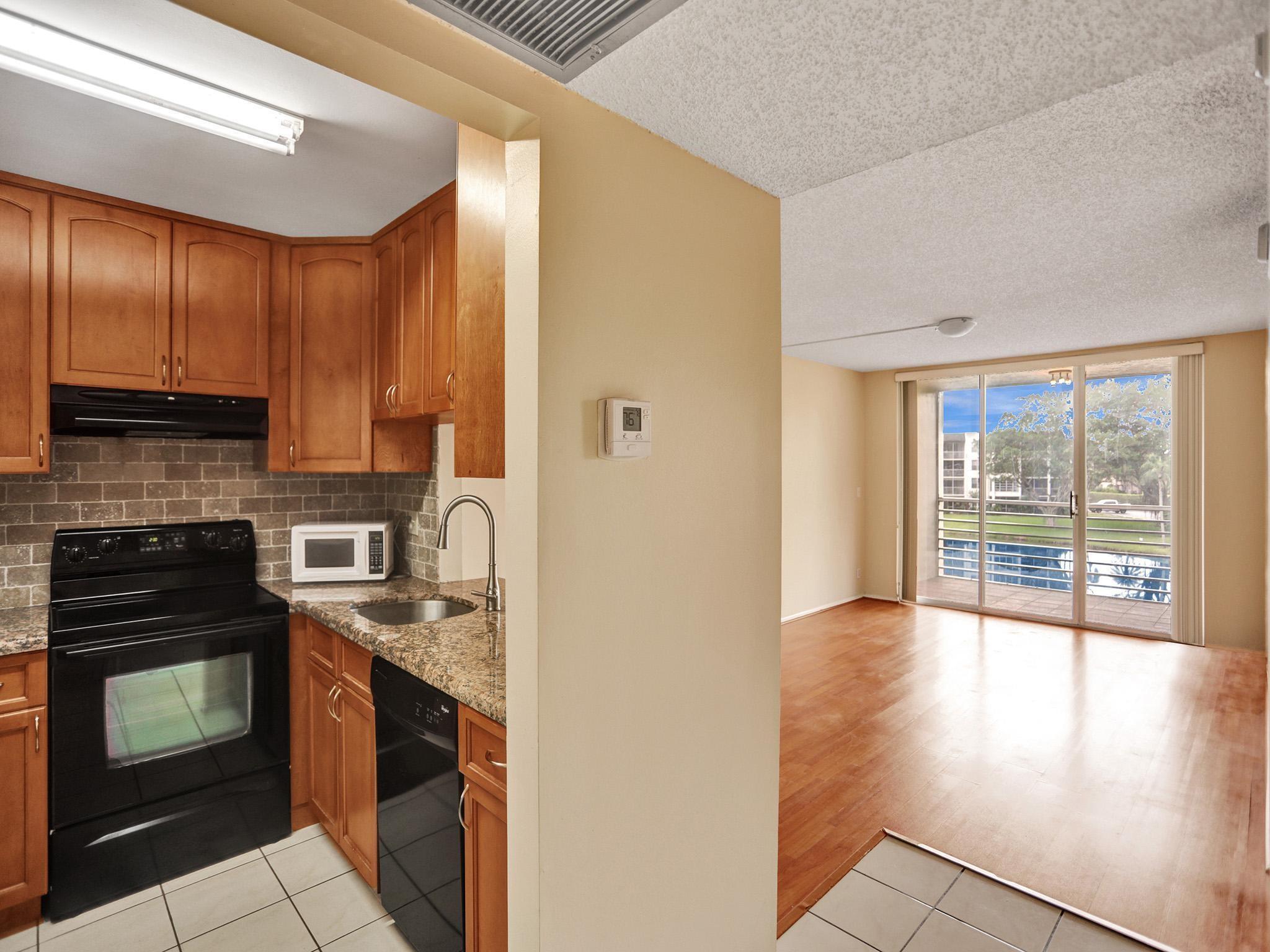 9330 Lagoon Pl 301