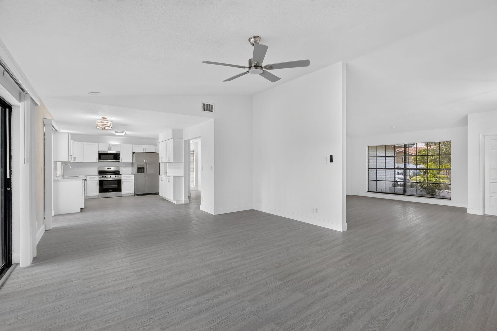 9820 NW 15TH Street