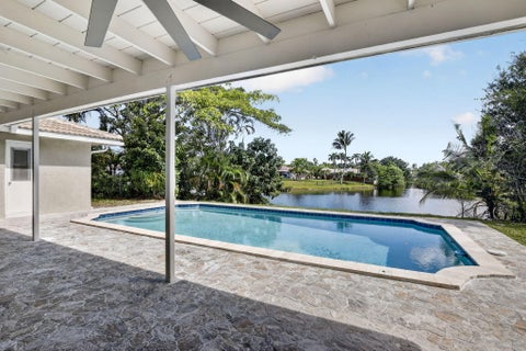 Tiny photo for 9820 NW 15TH Street, Plantation, FL 33322 (MLS # B26071590)