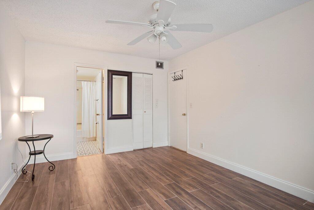 GOLDEN LAKES VILLAGE COND - Residential Lease