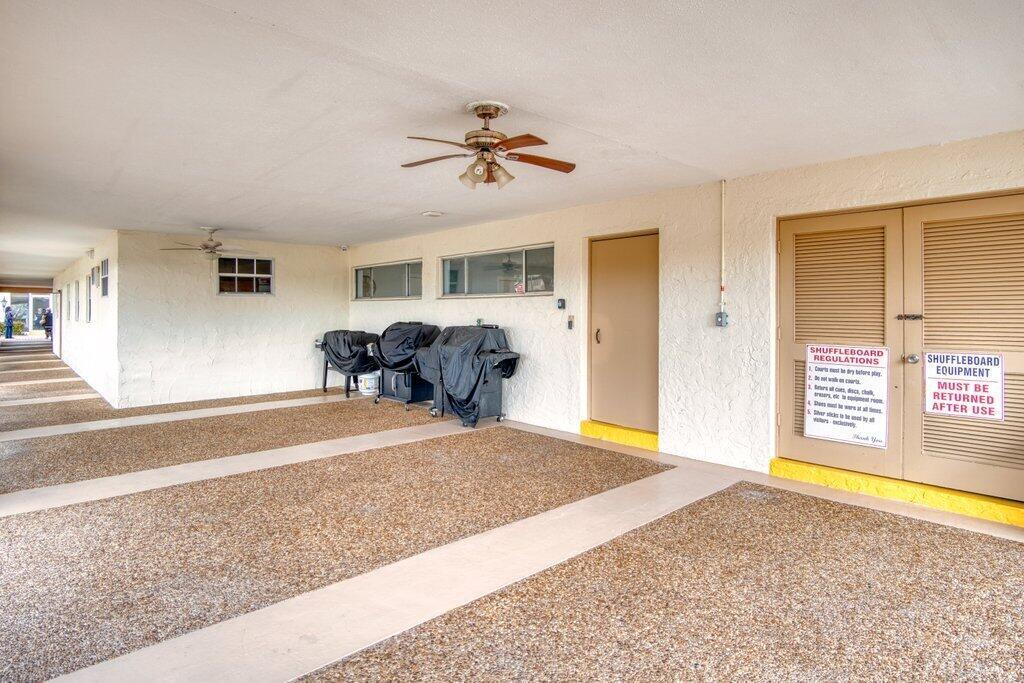 GOLDEN LAKES VILLAGE COND - Residential Lease