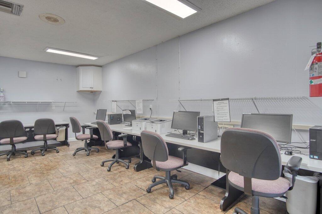 GOLDEN LAKES VILLAGE COND - Residential Lease