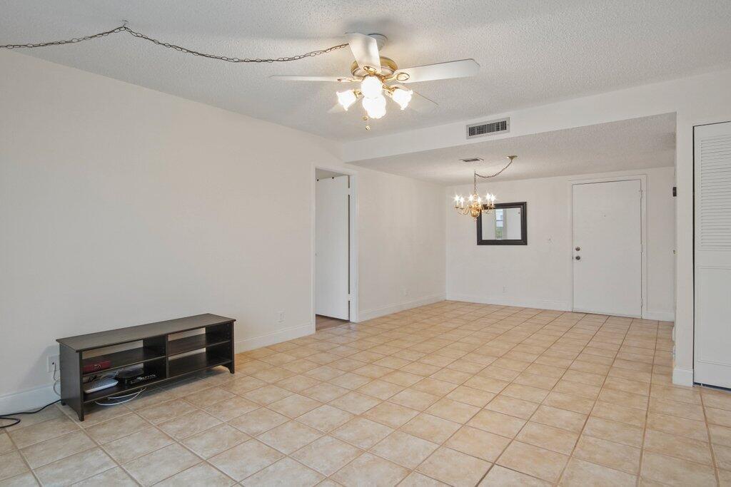 GOLDEN LAKES VILLAGE COND - Residential Lease