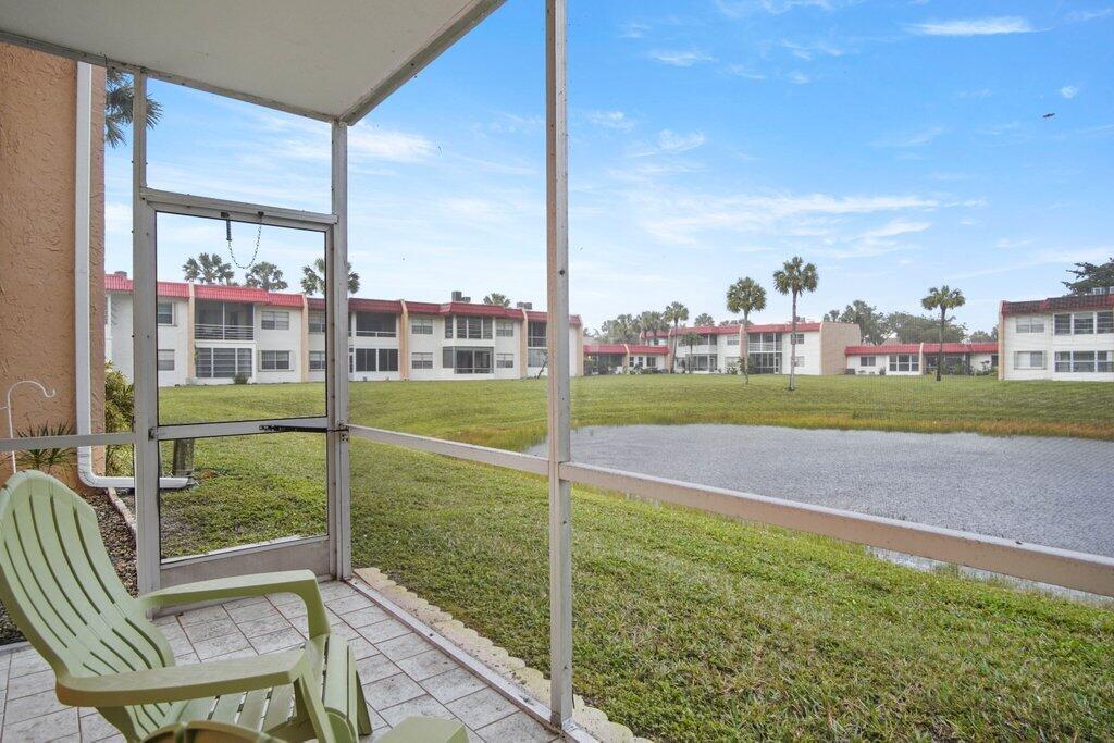 GOLDEN LAKES VILLAGE COND - Residential Lease