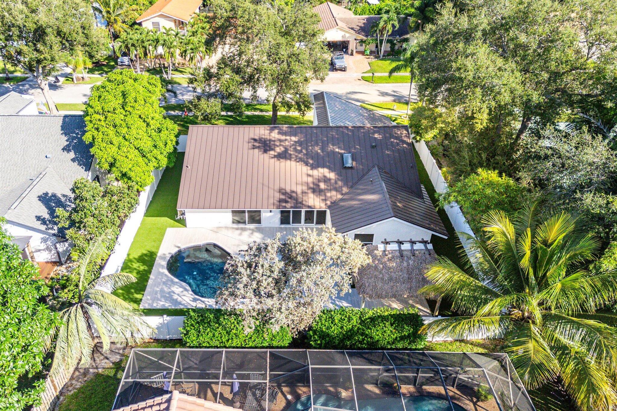 BOCA RATON SQUARE UNIT 18 - Residential