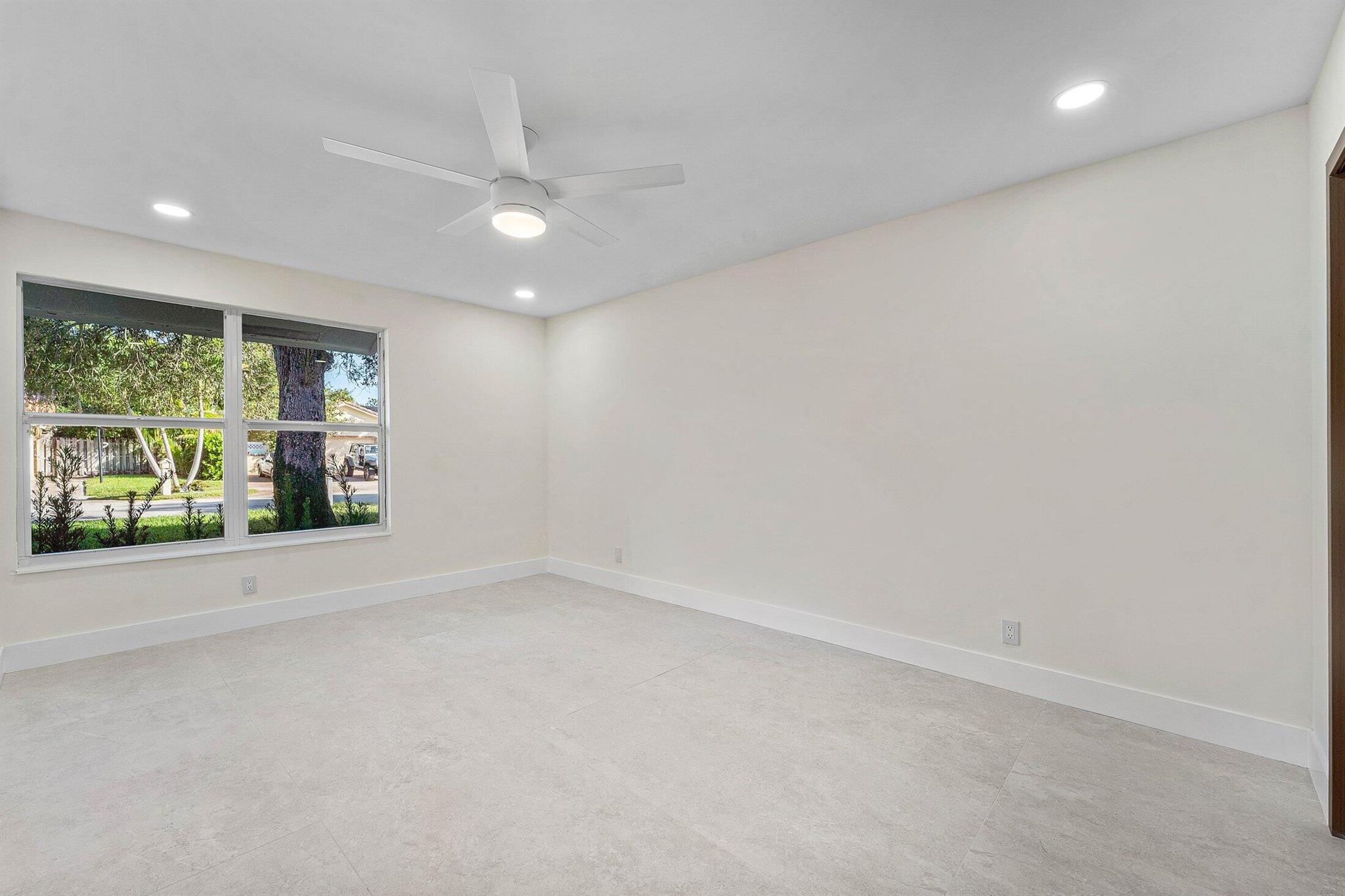 BOCA RATON SQUARE UNIT 18 - Residential