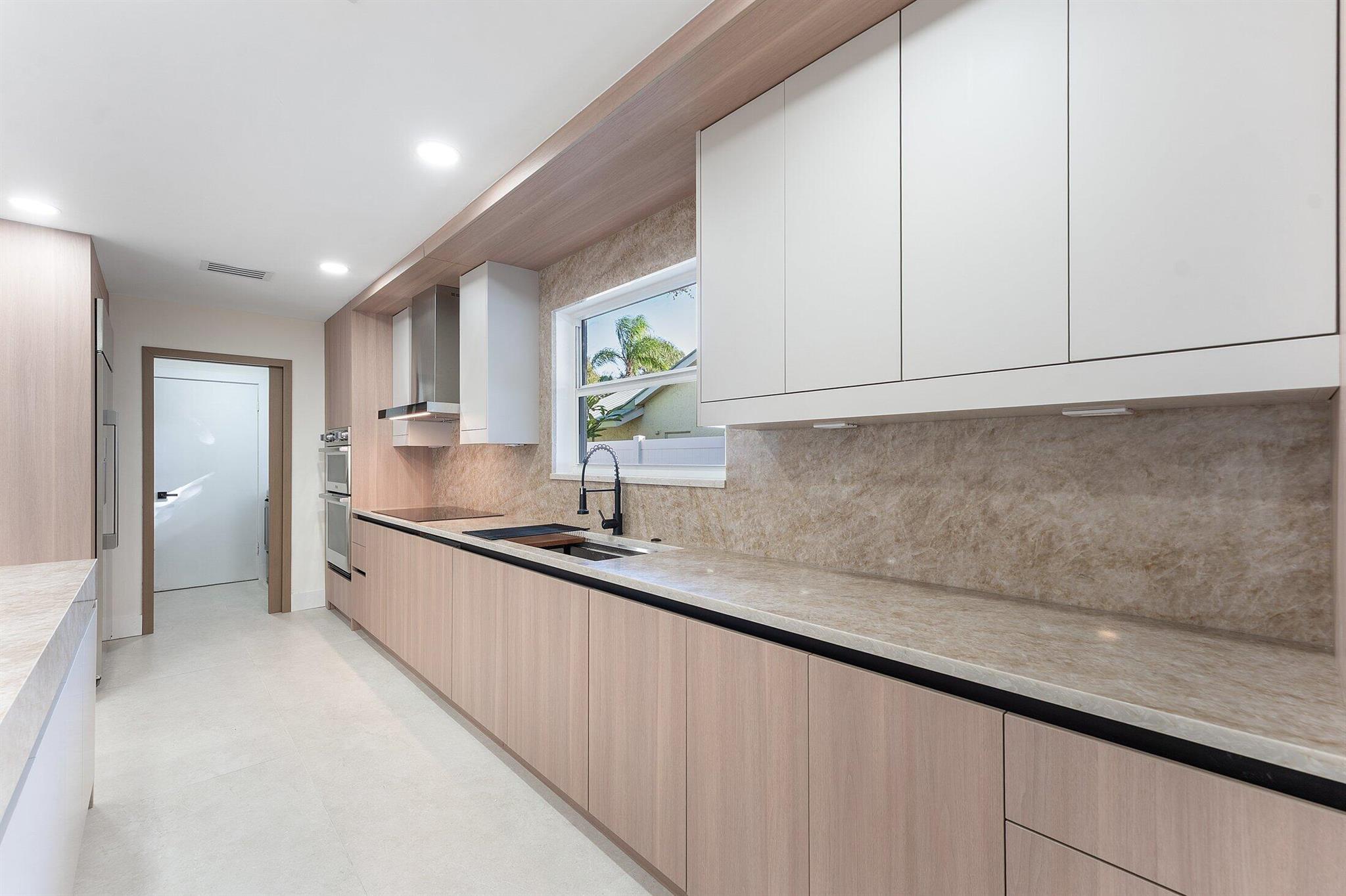 BOCA RATON SQUARE UNIT 18 - Residential