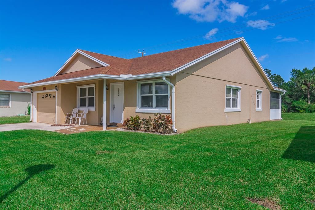 Photo of 171 Wandering Trail, Jupiter, FL 33458 (MLS # R10750963)