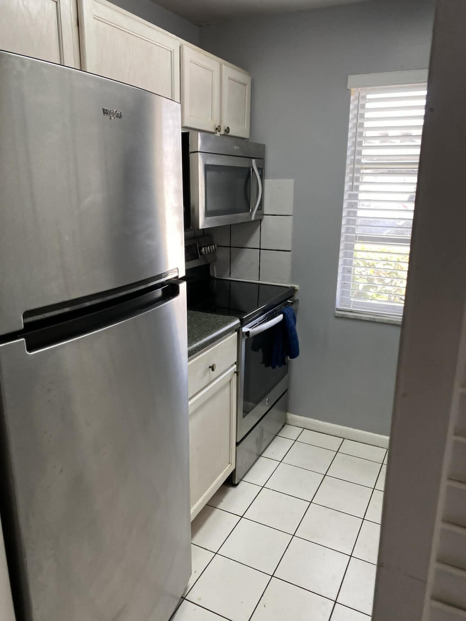 GREENWAY VILLAGE NORTH CONDO 1 - Residential