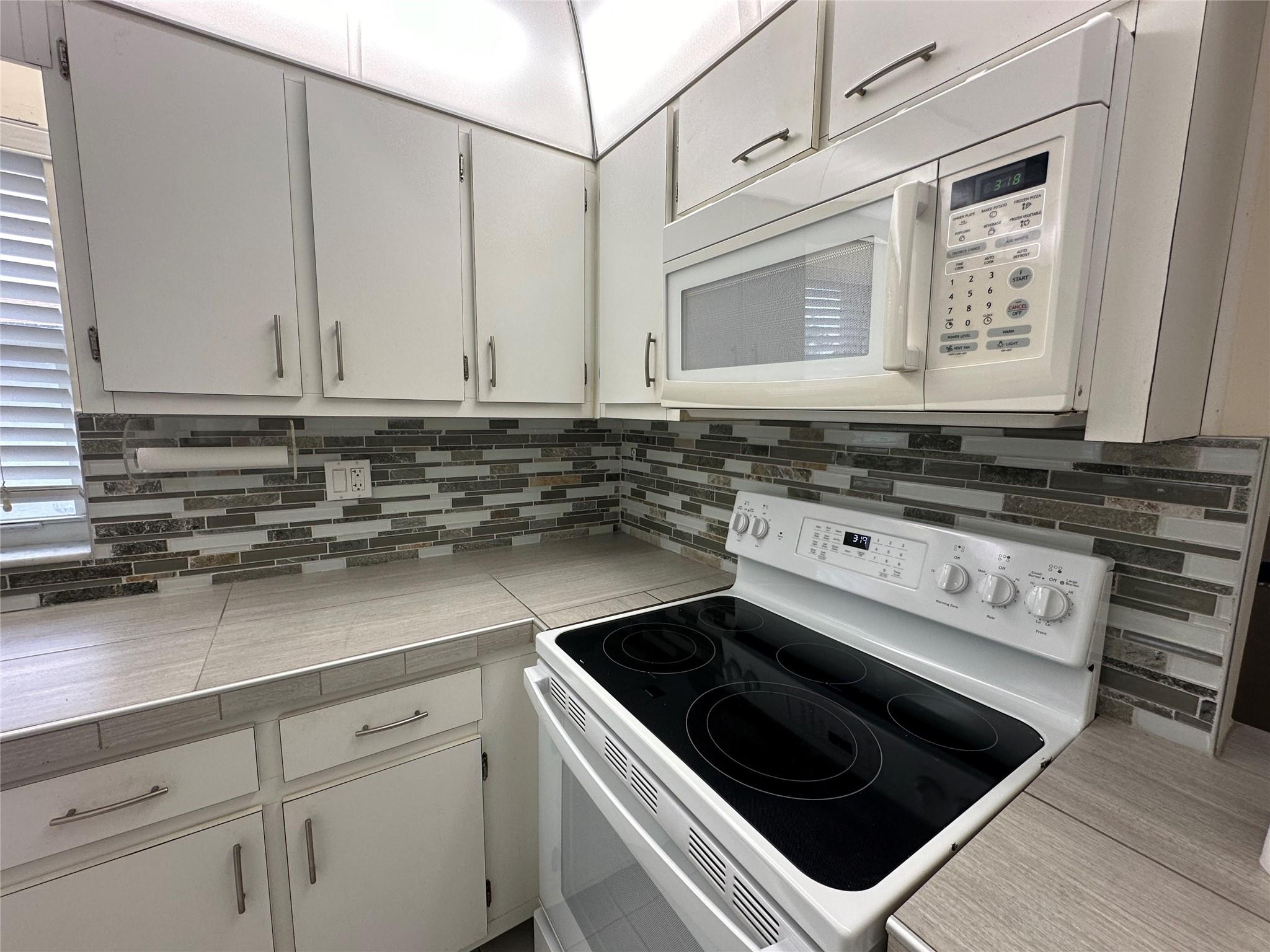 13679 Date Palm Ct B