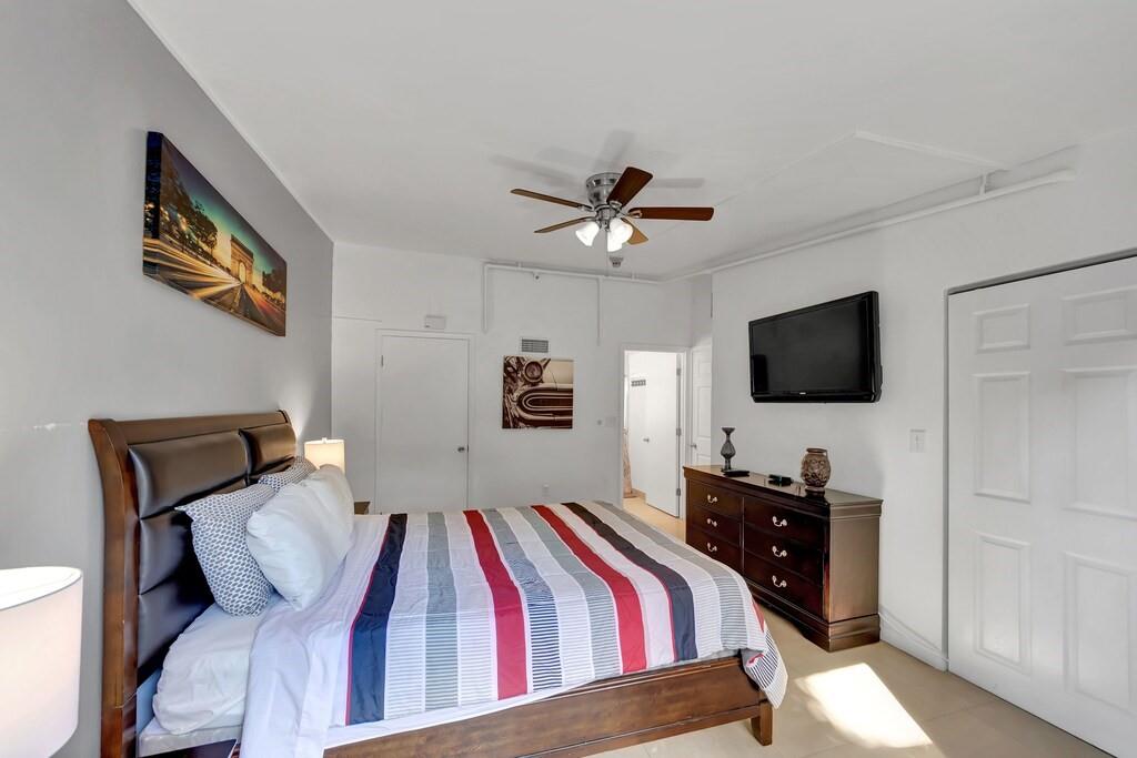 South Side Park 22-18 B - Residential Lease