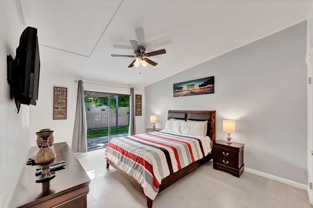 South Side Park 22-18 B - Residential Lease