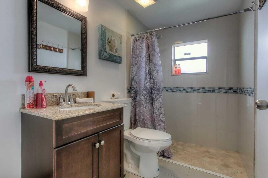 South Side Park 22-18 B - Residential Lease