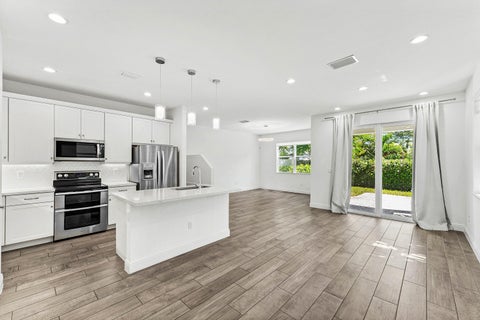 Tiny photo for 562 PARSONS Way, Deerfield Beach, FL 33442 (MLS # B26080318)