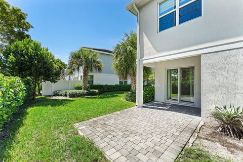 Tiny photo for 562 PARSONS Way, Deerfield Beach, FL 33442 (MLS # B26080318)