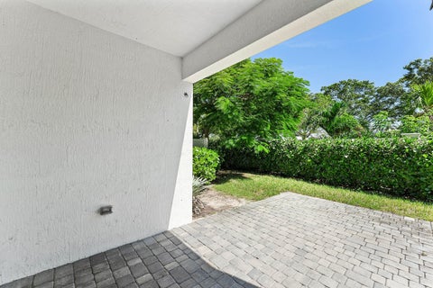 Tiny photo for 562 PARSONS Way, Deerfield Beach, FL 33442 (MLS # B26080318)