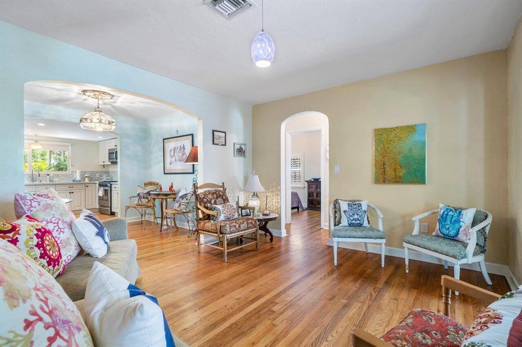 LAKE WORTH TOWN OF - Residential