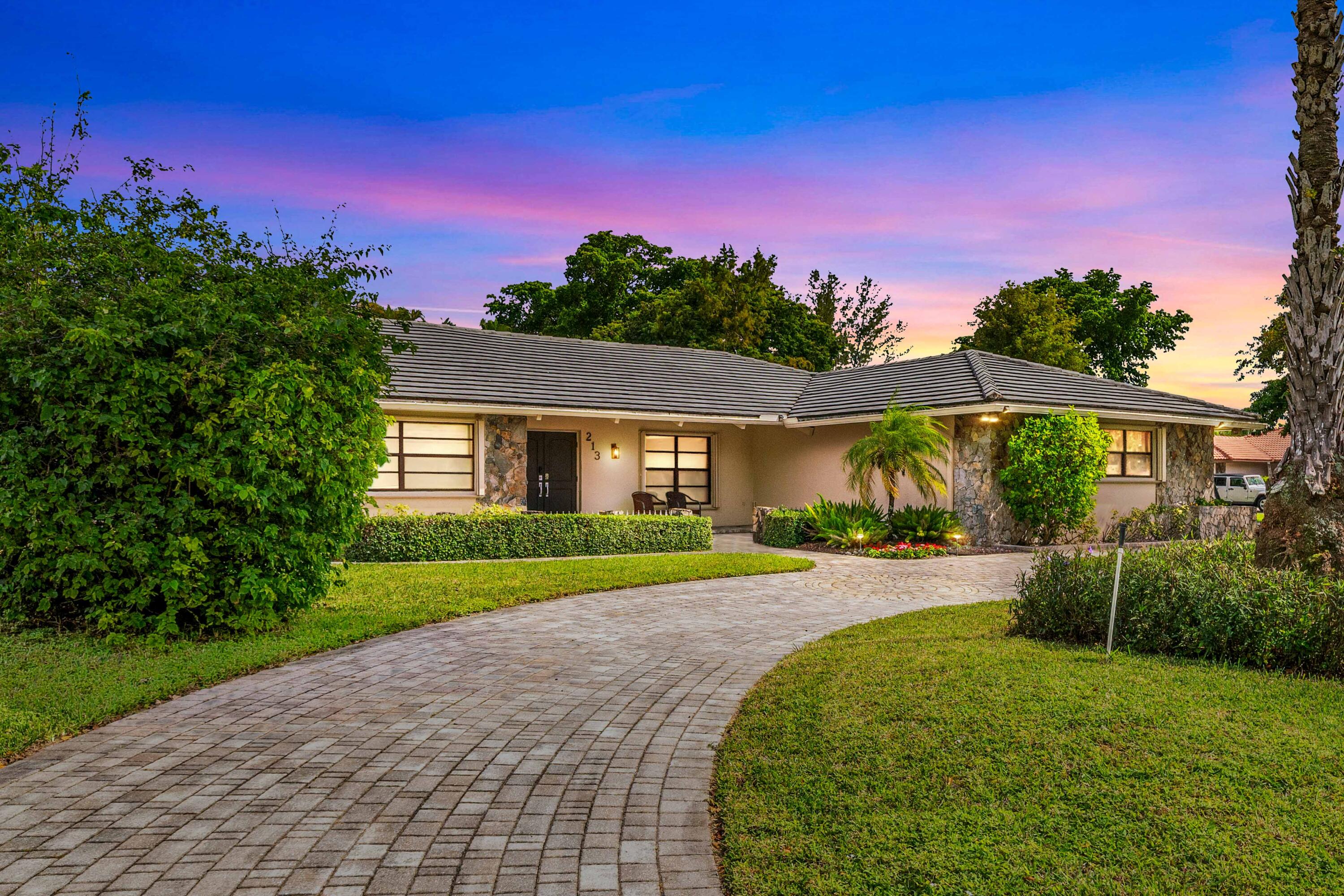 213 NW 94TH Way