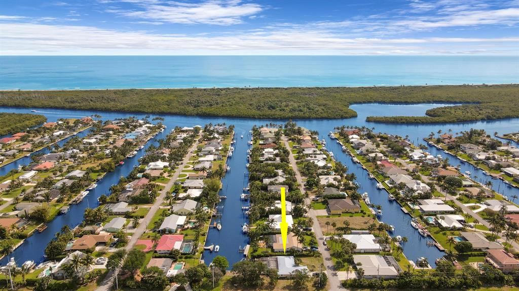 Photo of 8353 SE Banyon Tree Street, Hobe Sound, FL 33455 (MLS # R10700551)