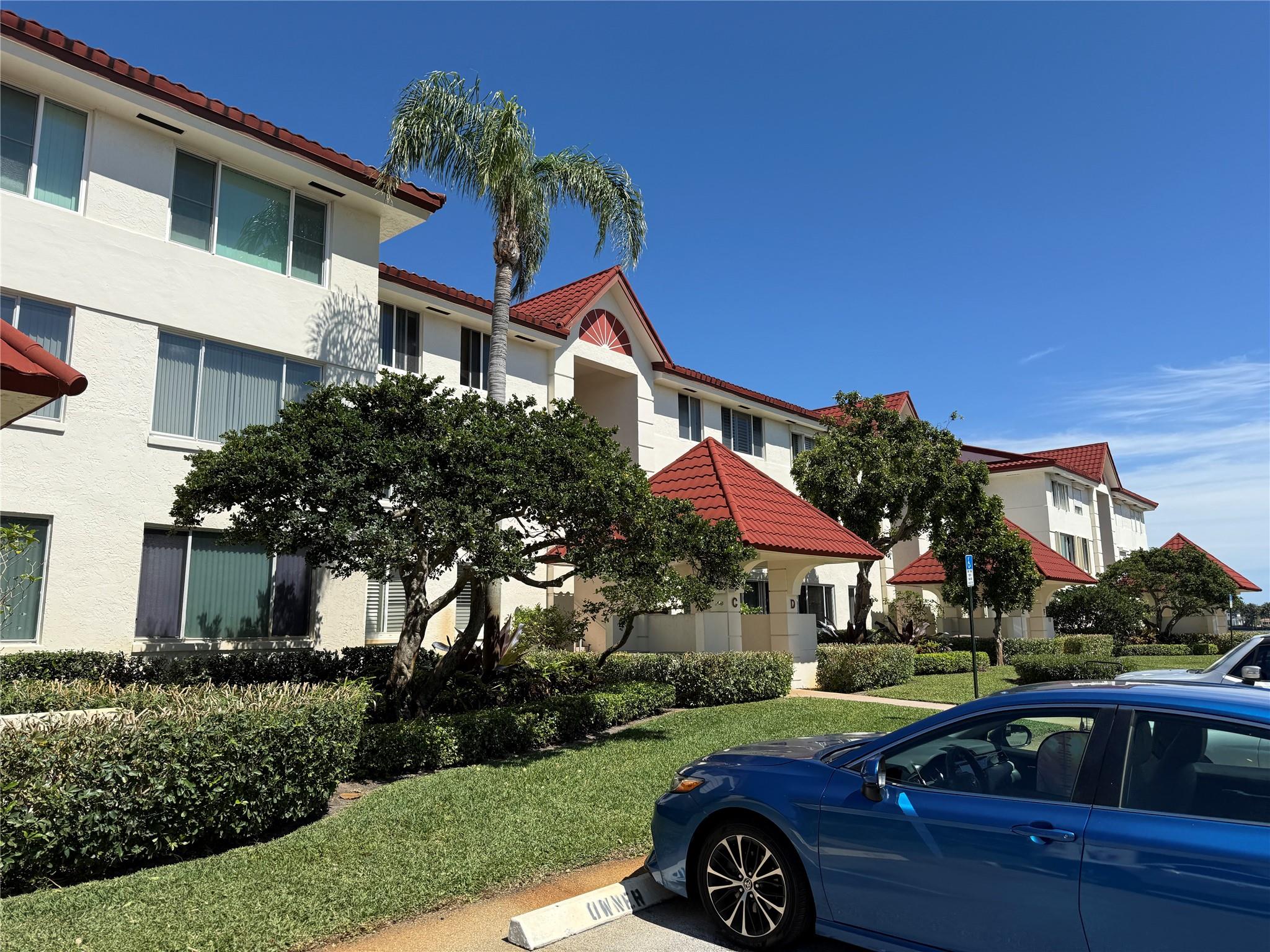 110 Half Moon Cir A1