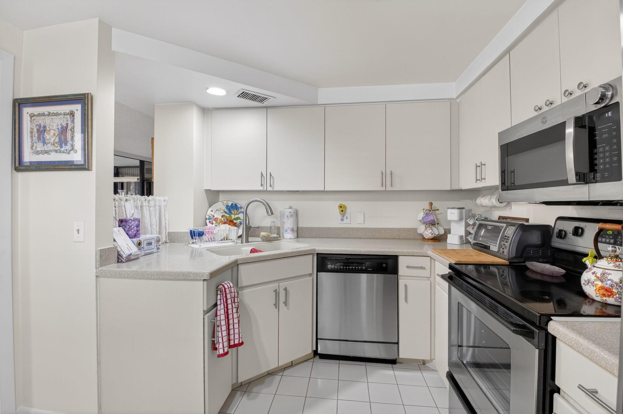 GLENEAGLES CONDO II - Residential