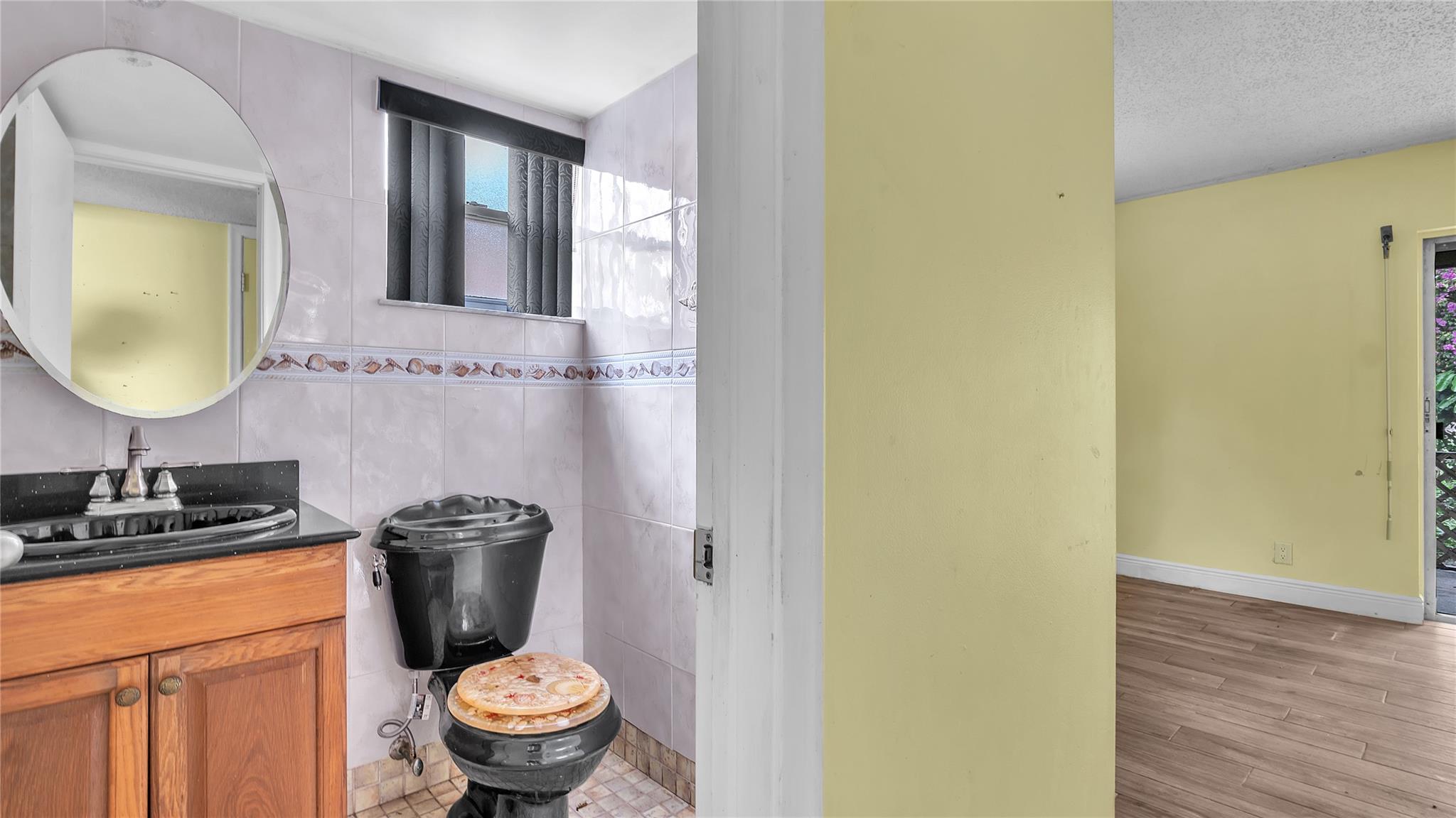 Burnham Woods 93-32 B - Residential