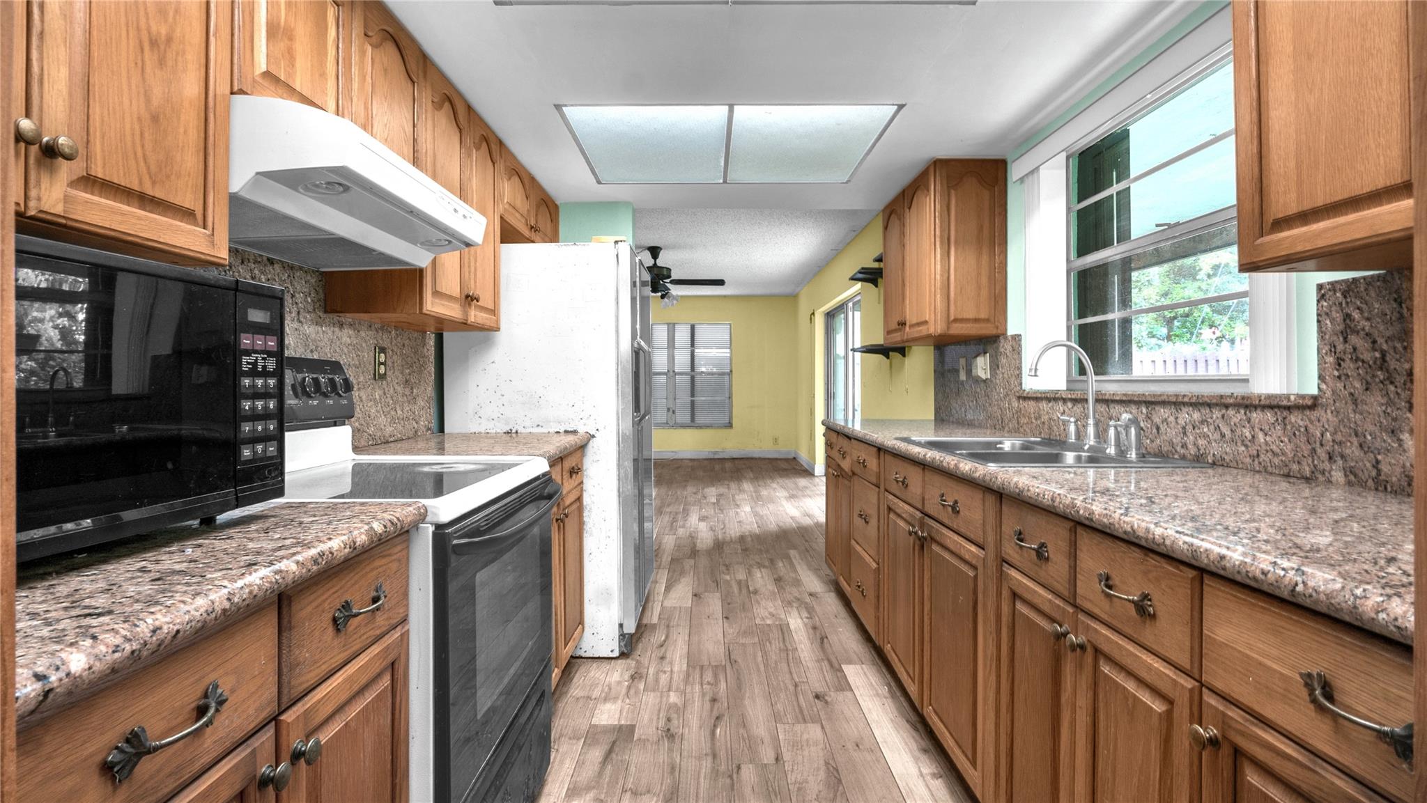 Burnham Woods 93-32 B - Residential
