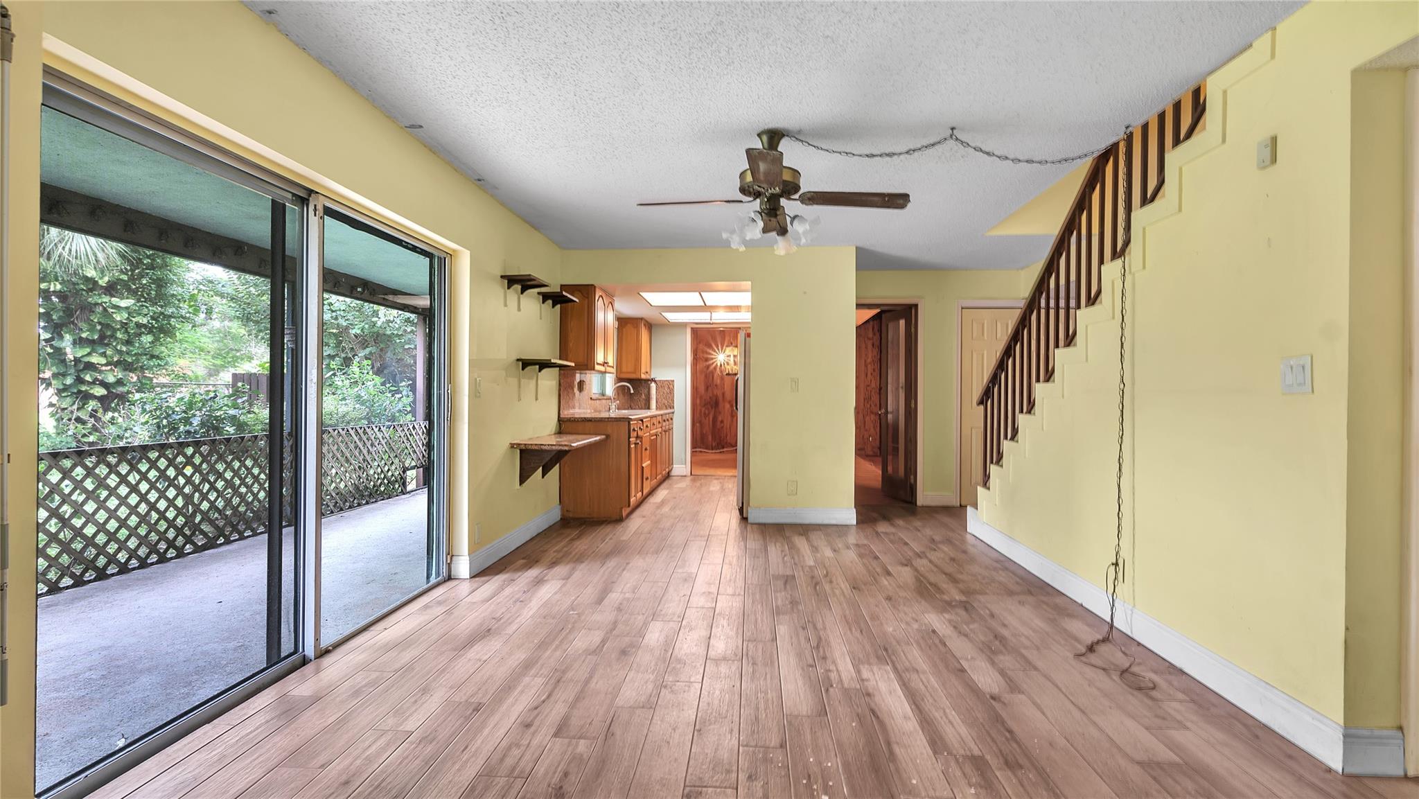 Burnham Woods 93-32 B - Residential