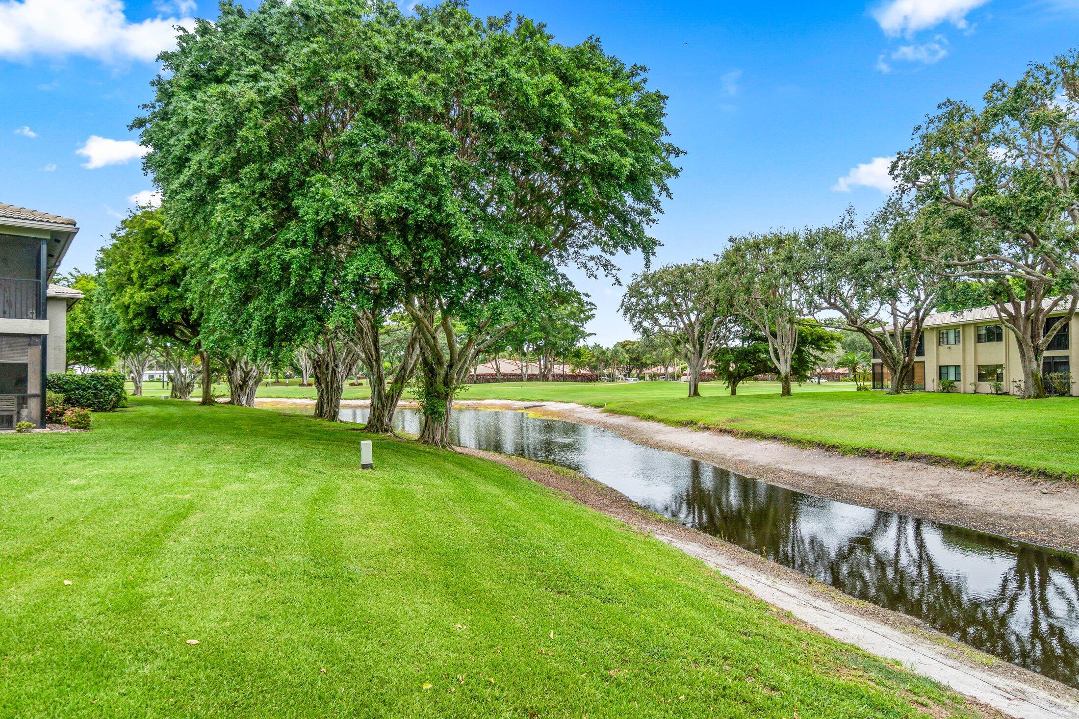 STRATFORD AT HUNTERS RUN CONDO - Residential